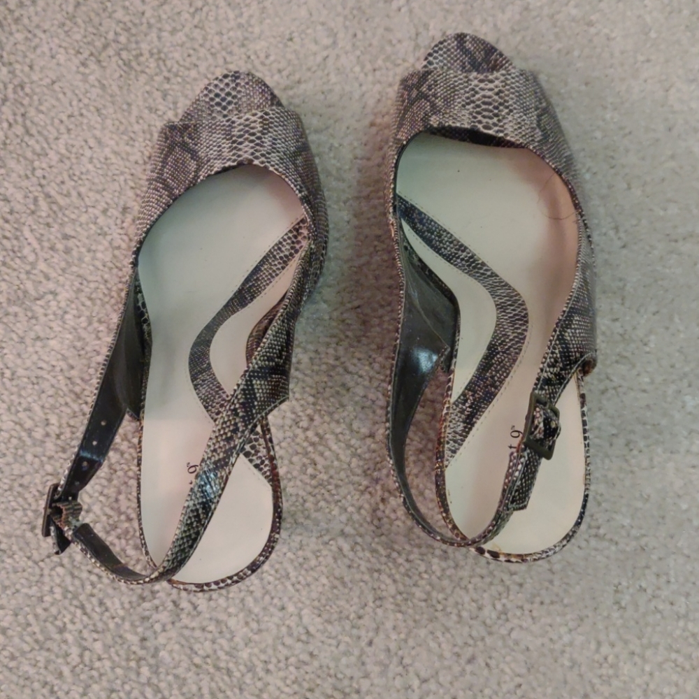 Snakeprint high heels
